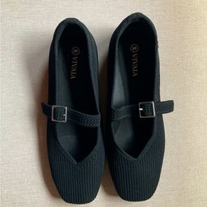 Vivaia Black Mary Jane Square Toe Flats, 6.5 37 NWOT